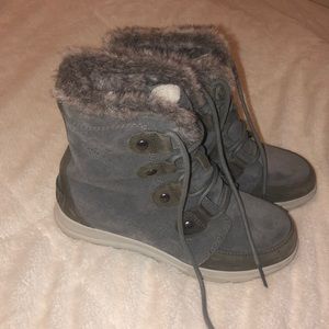 Sorel explorer joan leather boots